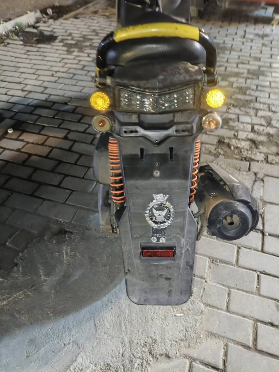 سكنس جبلي وكاله مال رمبه جديده كلش ماشيه 24 مختمه كلها ملاح فول  شلعه معدل دراجه مال رمبه جيب الف فيتر وفحص مابيه اي نقص مكان بغداد سعر 1300 بيه مجال ***********
