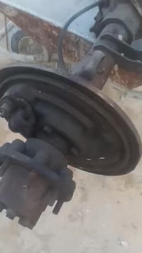 أكسل للبيع 8 برغي بسعر مناسب العنوان بغداد المشتل 07722897083 بي واتسا...