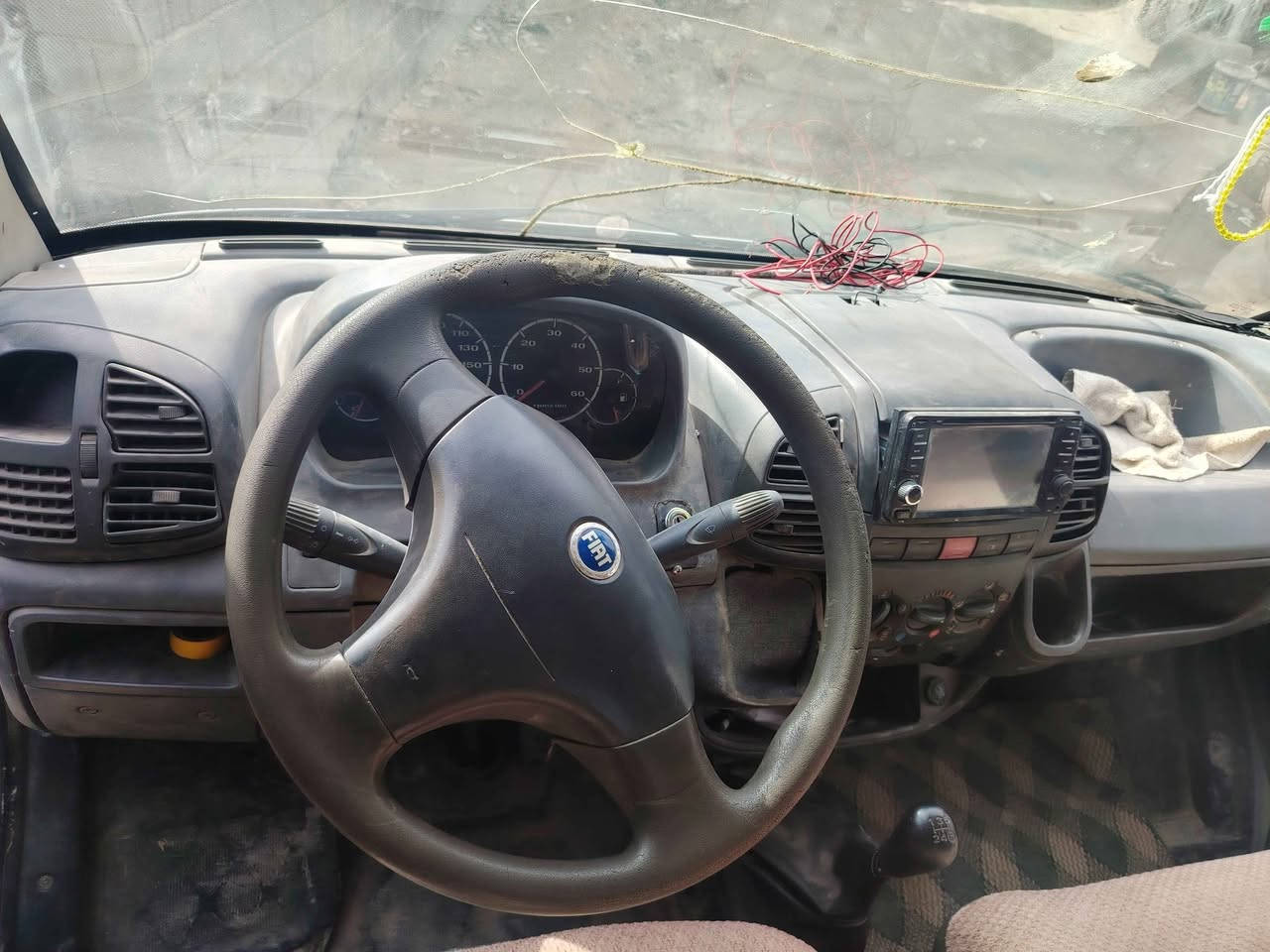 سلام عليكم سيارة افيكو موديل ٢٠٠٠ سيارت مزاد بيه مكينه كورله *********** نجف النجف, العراق
