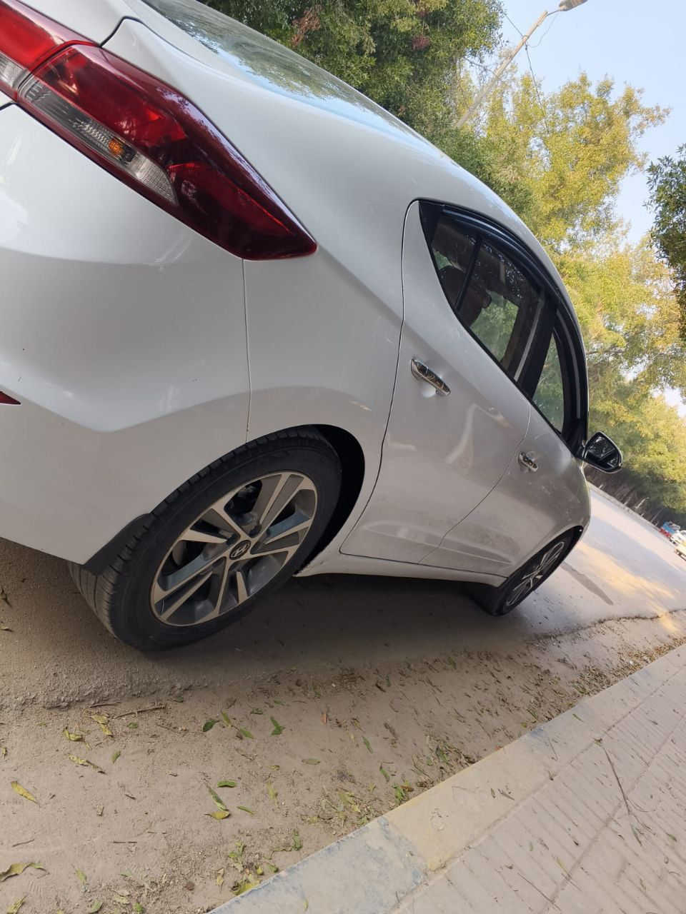 ‏السلام عليكم للبيع فقط 
‏النترة خليجي موديل 2019سوبر رقم اربيل دولي هزةجديدة صار أسبوع من حولت رقمهةبأسم معقب بلنجف يعني وكالة وتحويل كولة مضمونالسيارة مكفوله كفالة عامةفول مواصفات 
‏فتحة سقف 
‏كشنات جلد
‏تبريد خلفي امامي
‏اشاير بلمري
‏تحكم ستيرن
‏شاشة دشبول 
‏كامرة خلفي مكينة 2000سوبر السيارة ما عايزة برغي
‏ستوهةصاعدة هزة يعني كير مكينه حداديه كلة جديد السعر155 وبيهة مجال مكاني النجف رقم الهاتف ***********
‏
