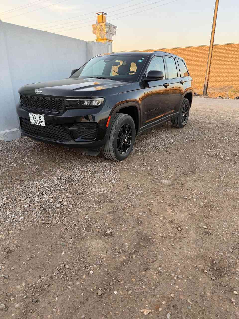 للبيع او المراوس حسب القناعه 
السلام عليكم جيب موديل 2024
حادث سرقه أغراضها بامريكا وشاديلهة أغراض اصليه بدون صبغ بدون حادث 
رقم بغداد السعر 27000$
الاتصال *********** بغداد, العراق
