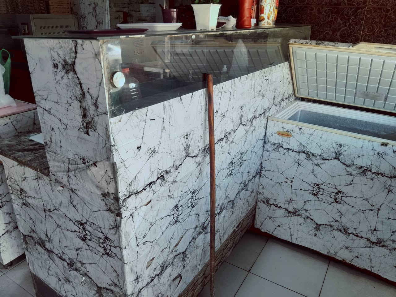 اغراض للبيع
مجمدة شغاله ماطور وغاز شركة عدد 1
ميز ستيل عدد 1
كرل عدد 1
عارضة مقبلات عدد 1
ميز جاي مع الملحقات عدد 1


**إذا كنت صاحب هذا الإعلان وتريد حذفه لأي سبب، رجاءا أرسل رسالة إلى الدعم الفني**