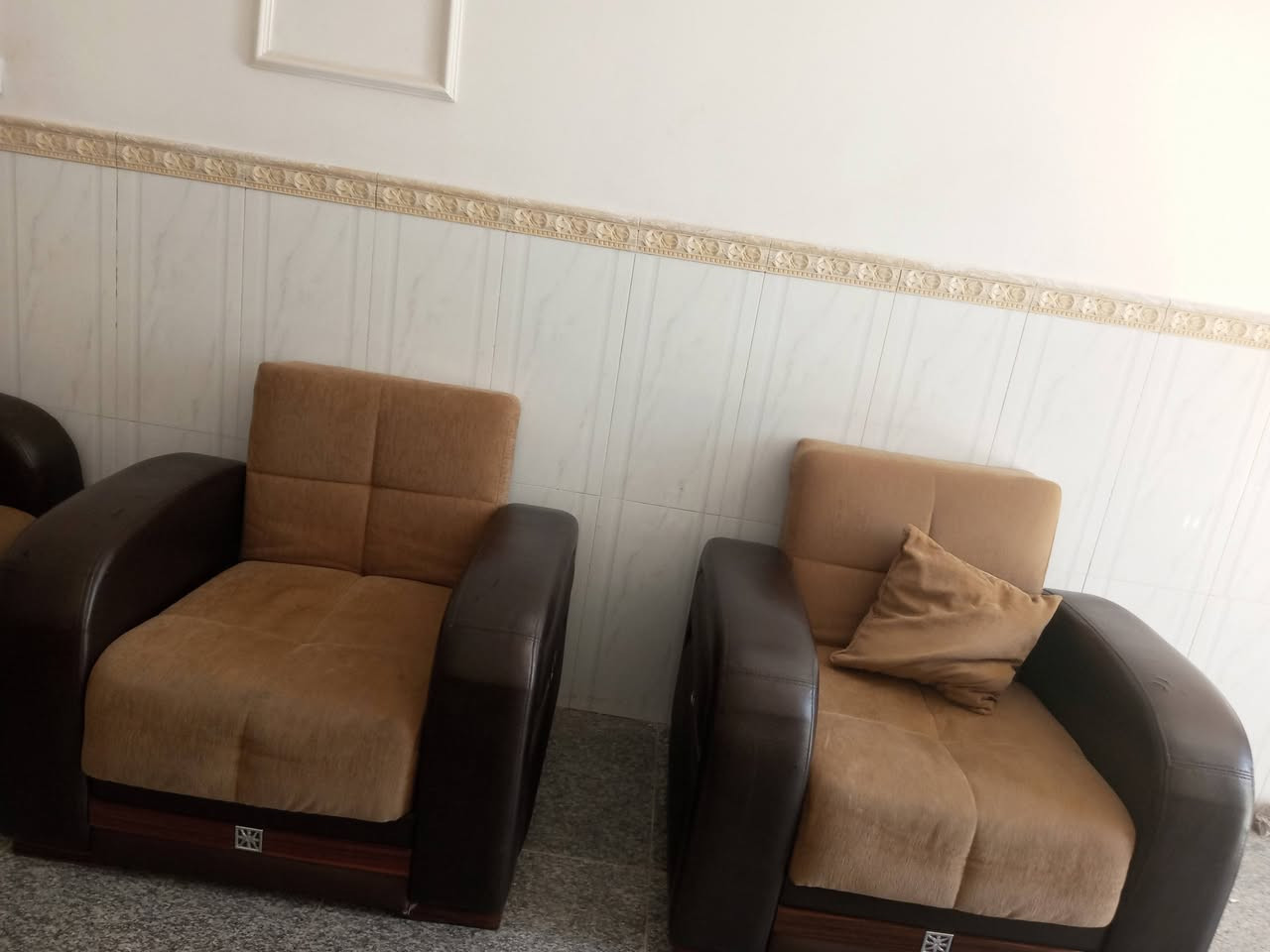 سلام عليكم سبلت توسوت 3طن والثاني ديلوكس2ونص طن كنتوريات توسوت2طن غاز 410 مشدودات بلبيت تفحص وتقتنق وجيب مصلح اذا كال بيهن شي تاخذهن بلاش وتخم 10مقاعد تركي سبرنك مو اسفنج  مستعجل عله لبيع عنوان النجف ***********بي وتساب
