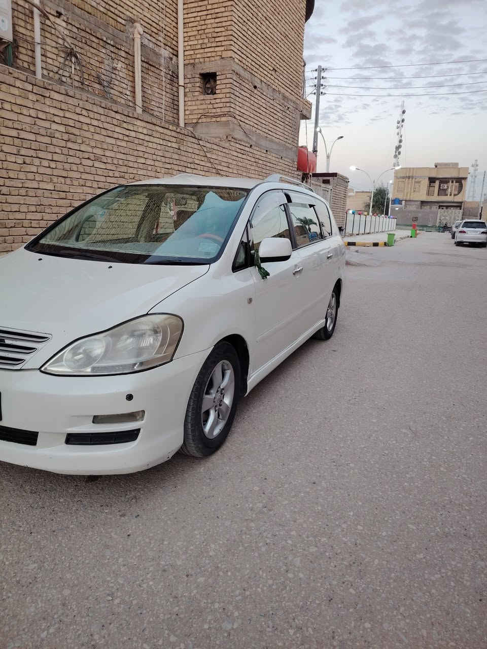 ابسم كرستال صدفي ٢٠٠٤ رقم بصره السياره فول مواصفات تحكم ستيرن جهتين كامرا اماميه وخلفيه حساسات السياره مكفوله عيب شرعي واصوليات والضربه 
مكاني ذي قار
اتصال فقط
***********
السعر ١٣٥
