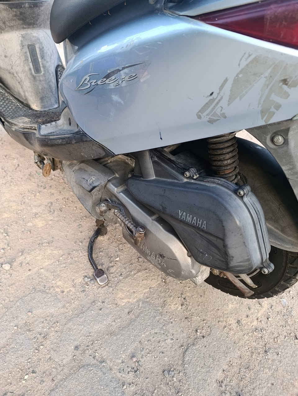 السلام عليكم للبيع بريز مكينه برغي ممفتوح بيه بلاد بلاد بلاد شلعه ومعدل ونعومه دراجه تخبل نقصه باتري
كفرات اصليه كيلو متر وكيج بانزين شغال بريكات شغاله مكاني بغداد حي العامل سعر450بيه مجال ***********
