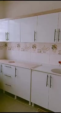 كاونتر للبيع 4 قطع ارضي وملحق متر ونص وسنك وملحق متر و20 جديد غير مستخ...