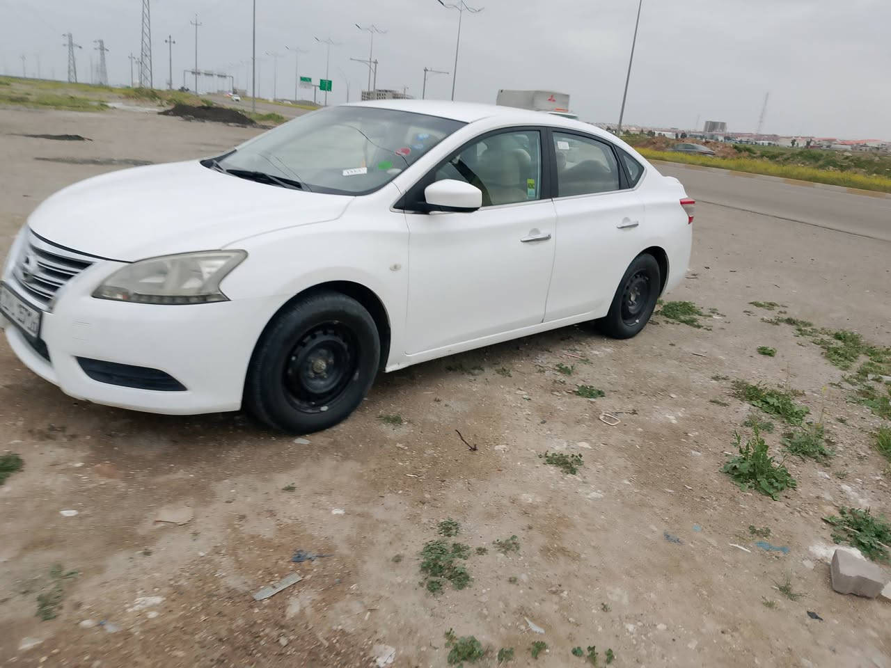 السلام عليكم/للبيع نيسان سنترا موديل 2015 قطعتين صبغ بدون دواخل سنويه نافذه لغايه 27 شرط تحويل وكاله كير ومحرك شرط سعر 110 بيه مجال اتصال ***********
