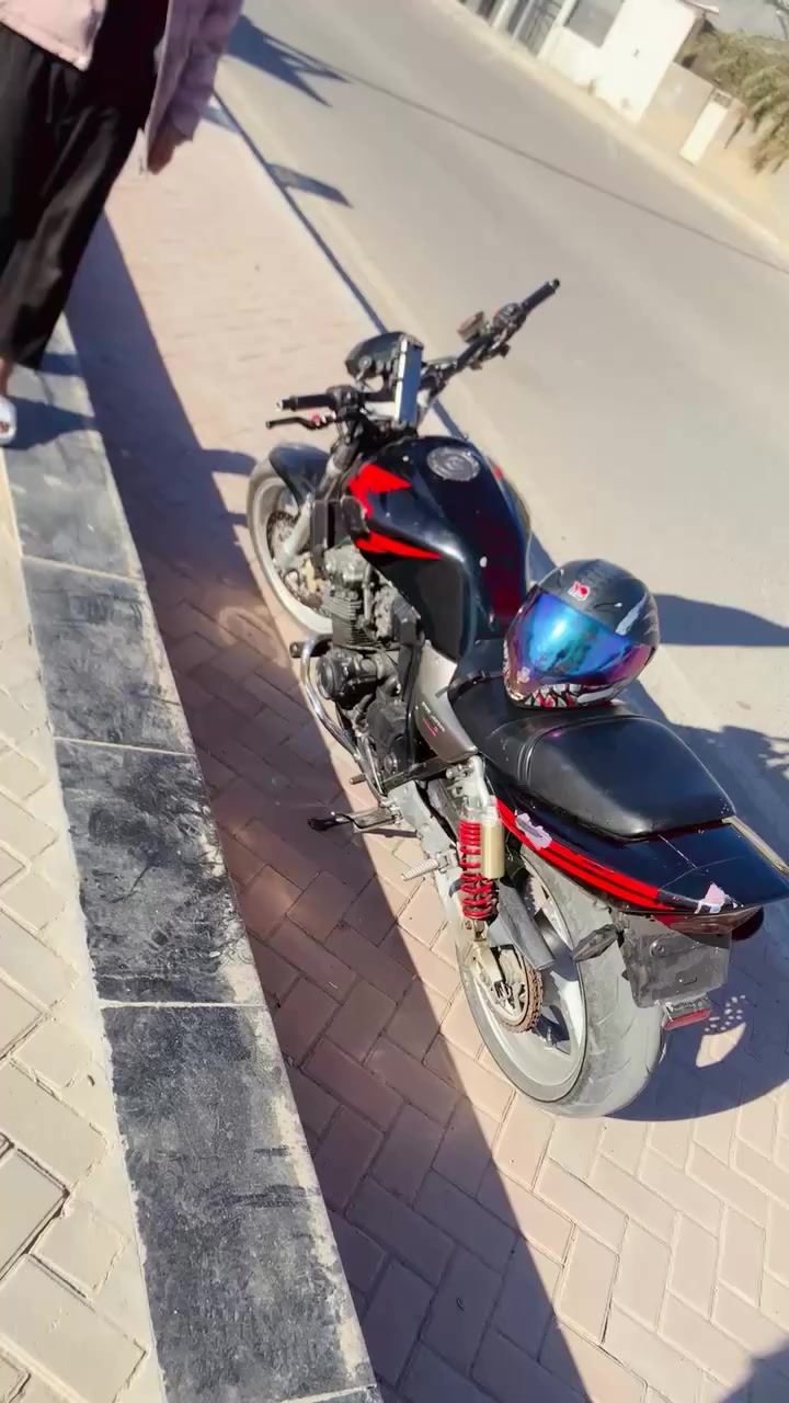 للبيع❤️ . دراجه  بطح سيبي فور 400  جيل الثاني بدون اوراق بيها ورقه منفيس فقط !!!
دراجه محرك نضيف حيل وكير كذالك 
دراجه قبل كم يوم مبدل كلجات ب ٩٠ الف الاصليه 
دراجه نضيفه ومرتبه . مكاني الفلوجه


**إذا كنت صاحب هذا الإعلان وتريد حذفه لأي سبب، رجاءا أرسل رسالة إلى الدعم الفني**