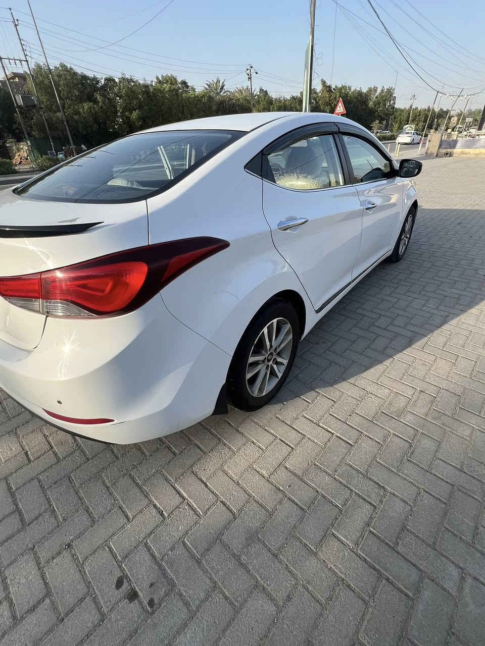 السلام عليكم أعاده نشر بسبب الوعود الكاذبه
النترا 2016 خليجي فول مواصفات عده البصمه السياره جديده ماشيه 97حقيقي (بيها بابين الاماميات مصبوغات ع كد شبر ونص اثر شخوط ) المكان بغداد البياع شارع الضغط (***********) والسونار موجود !
