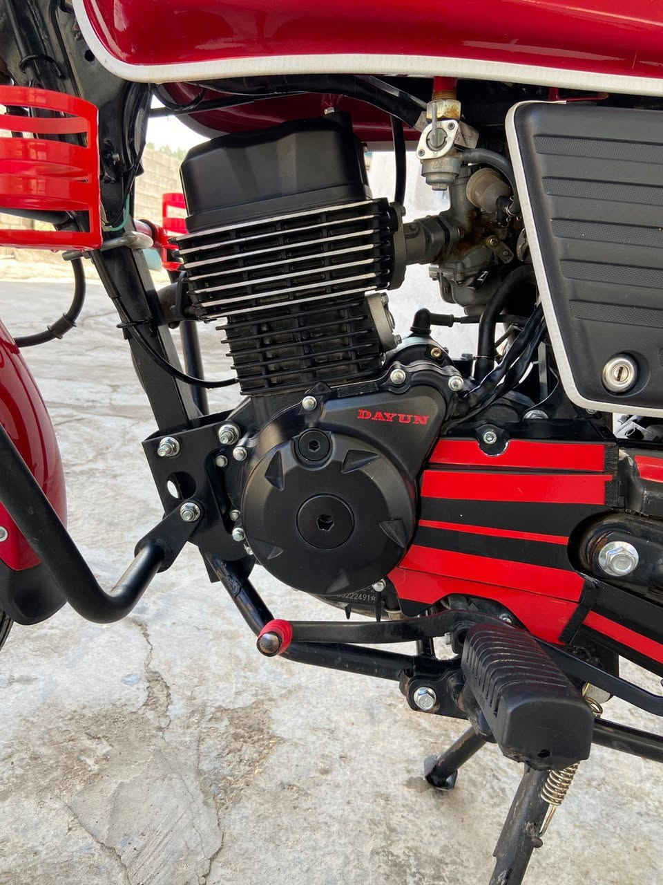 سلام وعليكم 
دراجه دايوان للبيع مديل25 مكينه 200 دراجه نضيفه فول مثل الصوره اوراق سحب السعر خاص المكان ديالئ 
دلي عباس أي نقص مابيهه


**إذا كنت صاحب هذا الإعلان وتريد حذفه لأي سبب، رجاءا أرسل رسالة إلى الدعم الفني**