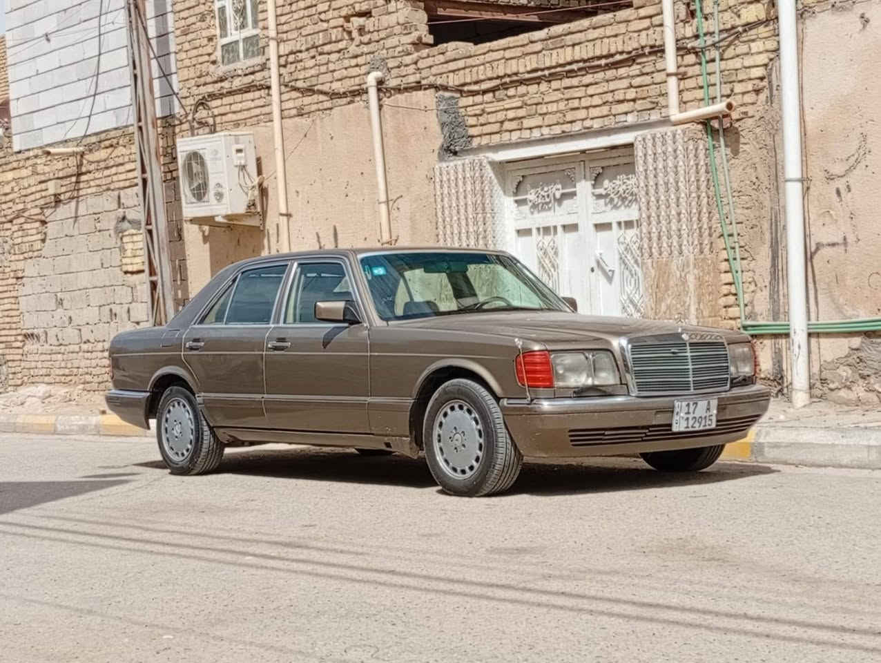 السلام عليكم مارسدس رائاسي مديل1987سياره جاهزه ومال جناي سياره كهربائياته كله كامله تبريت شغال سياره بلاديه كير ومحرك عنكبوت قبق اسود مكان الساره ناصرية مركز السعر 60 قفل مراسله واتساب ***********
