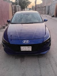 الانتراء موديل 2022 سياره نص فول سياره كفاله عامه من الصبغ  بغداد ورقم...