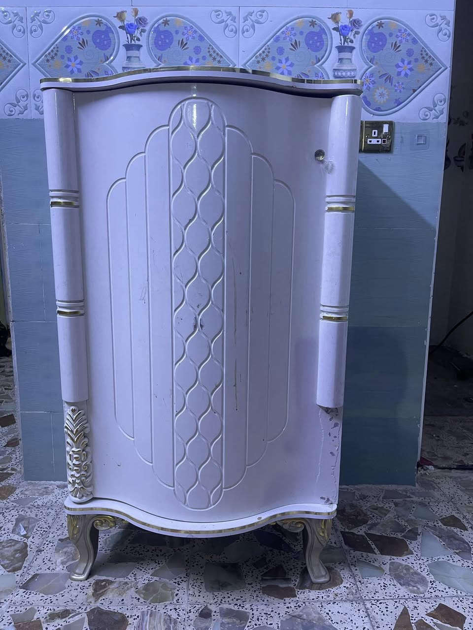 أسلام عليكم غرفه للبيع تركي اصلي ملكي نضافه ٩٥ العنوان بغداد منطقه العبيدي السعر ٩٥٠ رقم الهاتف ***********
