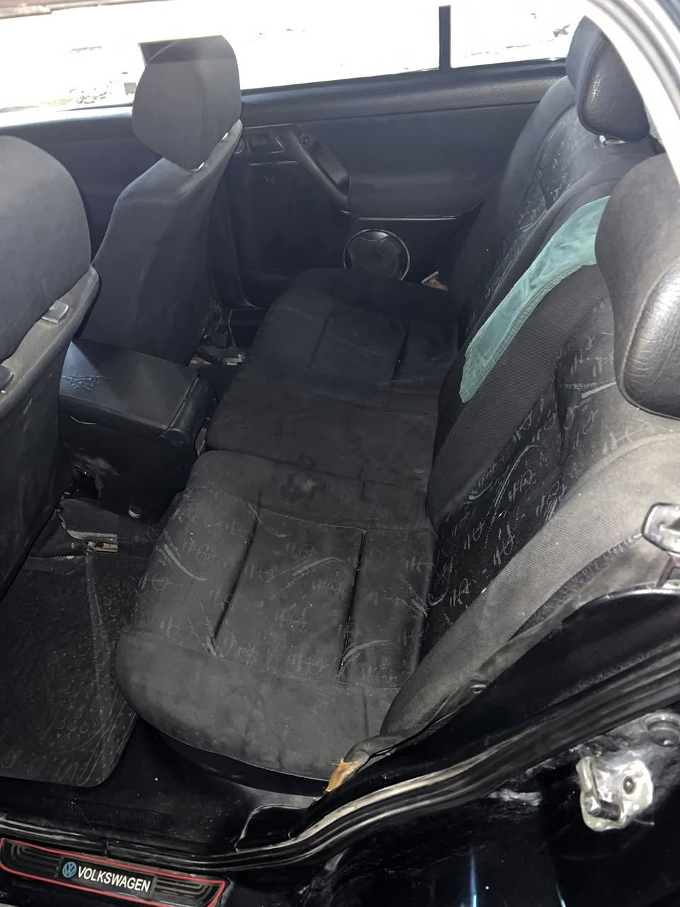 سلام عليكم
سيارة كولف موديل 92 مكينه وكير خير من الله تخم تاير جديد وحداديه نضيفه وكشنات نضيفه وابطاين نضيفه وتبريد ثلج كهربائيات جاهزه السعر 35 وبيه مجال مامتوجد على فيس بس على واتساب وخط ***********
