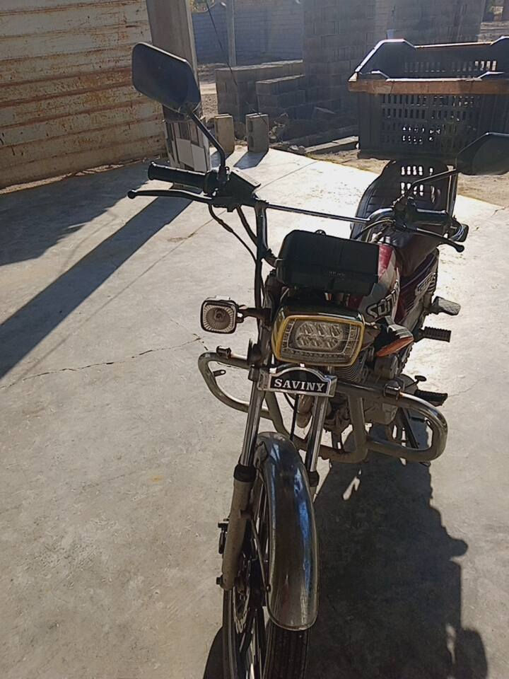 السلام عليكم 
موطور ايراني للبيع/موديل 2022
السعر 550وبيه مجال حك جيه
العنوان الكرمه /السجر
***********
