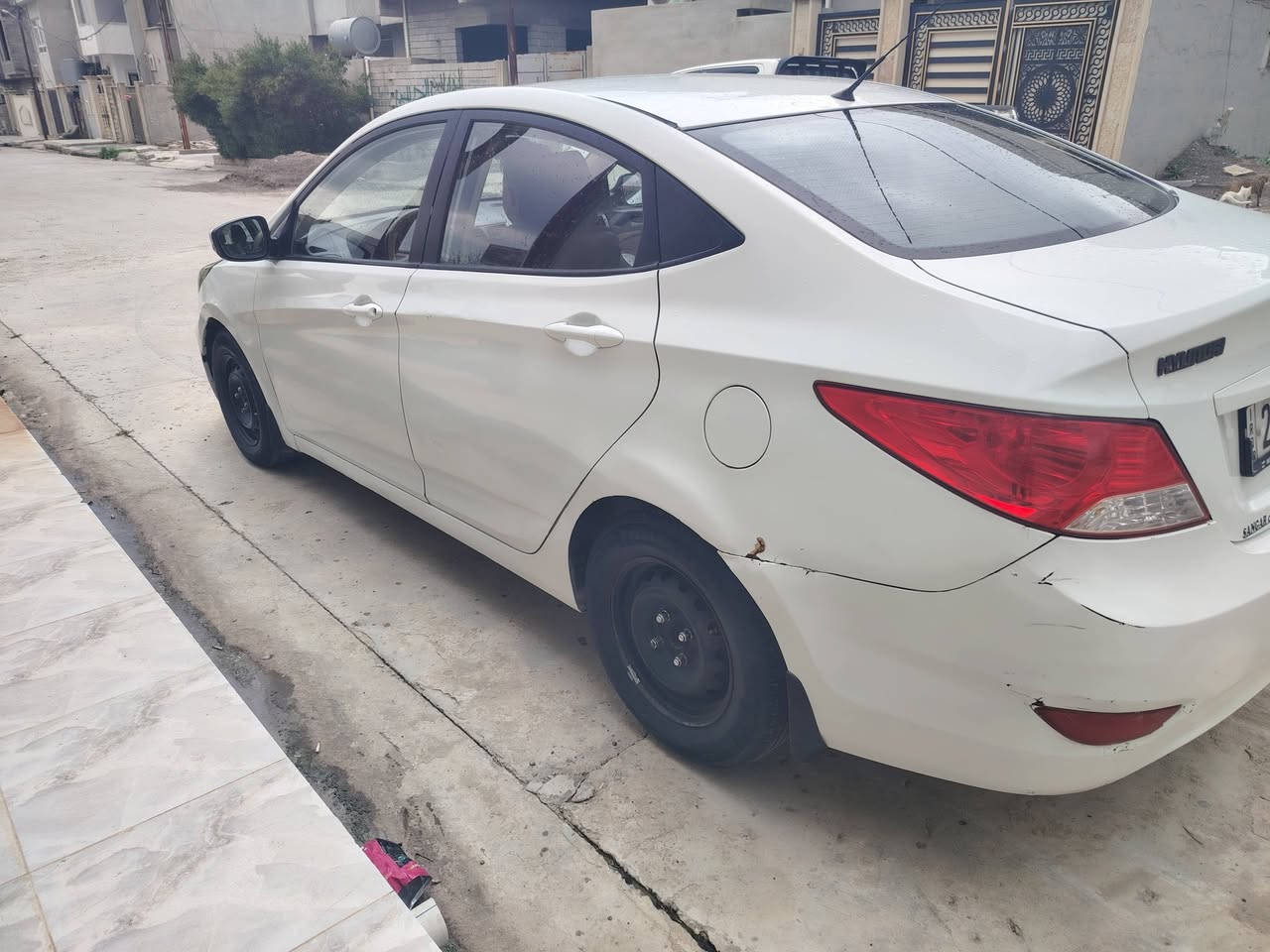 السلام عليكم
اكسنت خليجي 2011
كير ومحرك شرط جامات كهرب
تدفئة وتبريد شغال
 صبغ باب النفر والي خلفه
وجاملغ الي خلف السائق بي معجون
سنوية ساقطة بشهر الواحد 26
بدون كابون ما مسجل 
للاستفسار الاتصال ع الرقم
***********
