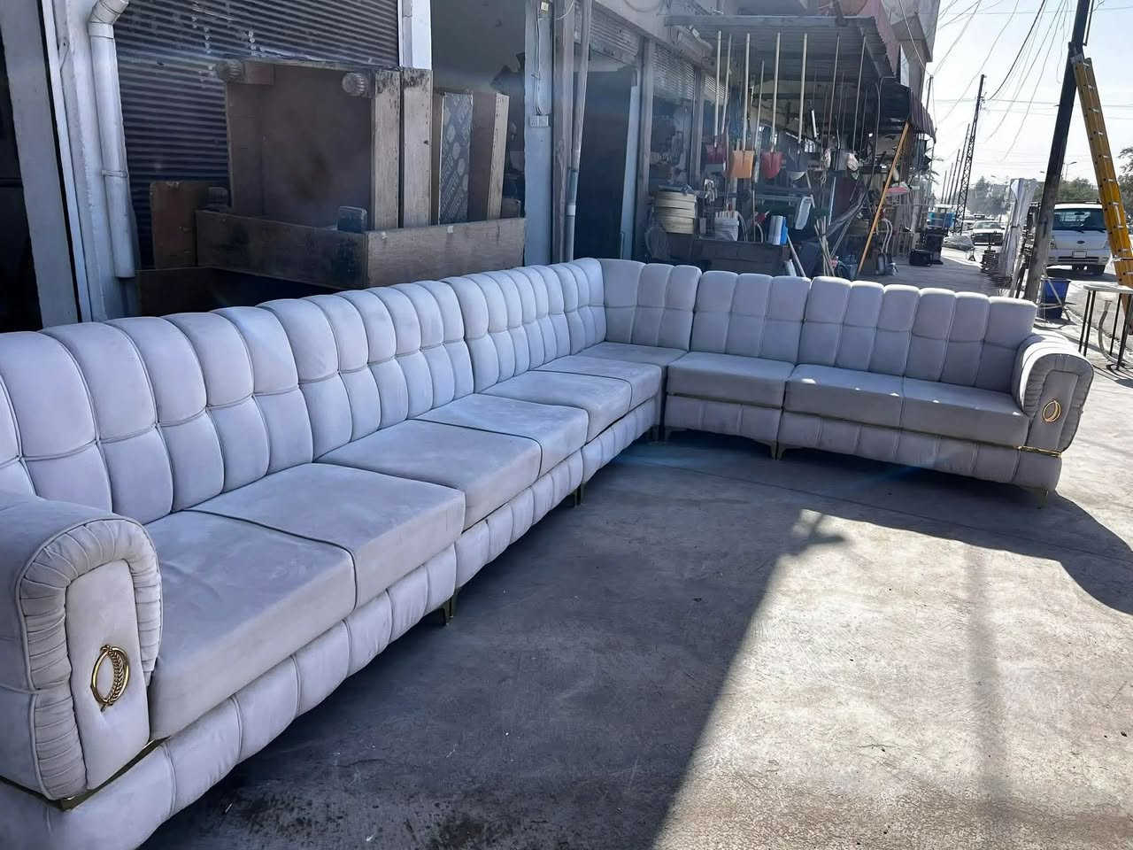 ديوان حيل نضيف 
خشب ثقيل مابي اي عيب 
٧امتار ونص 
اخو جديد 
مستعمل شهر واحد فقط 
سعره 250


**إذا كنت صاحب هذا الإعلان وتريد حذفه لأي سبب، رجاءا أرسل رسالة إلى الدعم الفني**