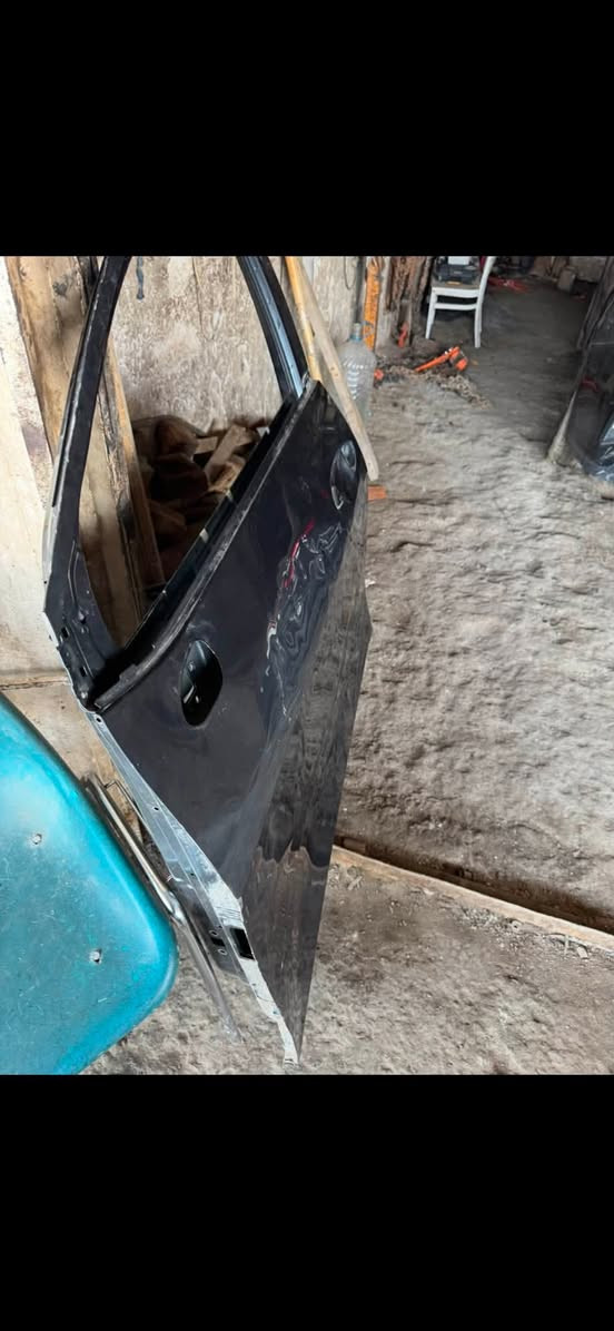 باب كيه سبورتج امريكي لون فيلي بي طخه مبينه
يرهم من موديل ٢٢ الى ٢٦
مكانه بغداد 
***********
