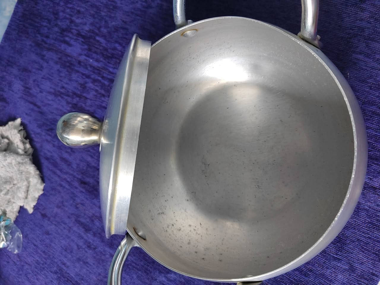 سيت جدور فافون نضيفات استعمال قليل للبيع  سعر 25 مكان دولعي شارع الغاز


**إذا كنت صاحب هذا الإعلان وتريد حذفه لأي سبب، رجاءا أرسل رسالة إلى الدعم الفني**