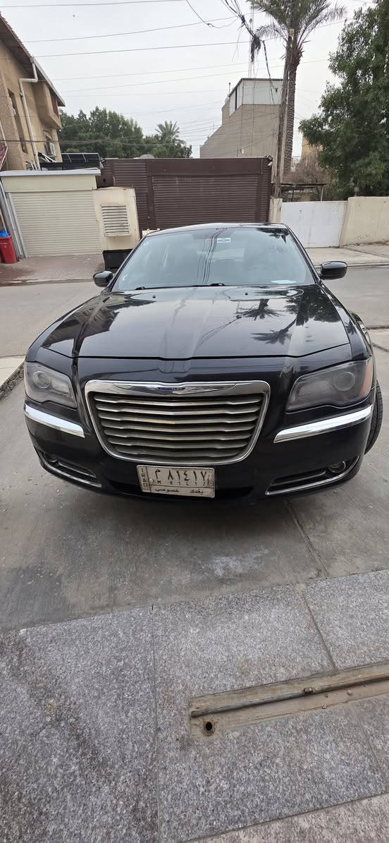 السلام عليكم و رحمة الله و بركاته
Chrysler 300s 2014 AWD
كرايسلر اوباما 300 اس موديل 2014

ماشية km65000 خمسة و ستين الف كيلومتر

ب اسمي سنوية جديدة 2024

بيها طخات بسيطة

السيارة بيها جامة البك لايت مكسورة

محرك مبدل بال2018 الي ماشي عليه حقيقي 25 الف كيلو

كير و مكينة صدر السيارة ان شاء الله مبيها مشكلة

السيارة يمي من ال2016 و كلها على ايدي
صور الحادث موجودة

السعر 19500$
تساطعش الف و خمسمية دولار امريكي

السيارة رقم بغداد
رقم الهاتف ***********
المكان بغداد الكرخ
