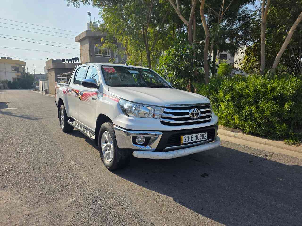 بيع تويتا هايلوكس عالى موديل2016ماشي 116كفالة عامه گيرعادي محرك گير اكسل كل بألشرط سنوية بأسمى سعر 245مكان كلار رقم موبايل ***********
