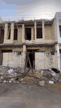 هيكل طابقين طابوق غرفتين نوم (حتى على باب الله يفيدك))مجمع عين الحياه قرب منتزه ضوه قمر مجاور حي زيتون سايدين جاير. سعر 58بلاش                   ***********
