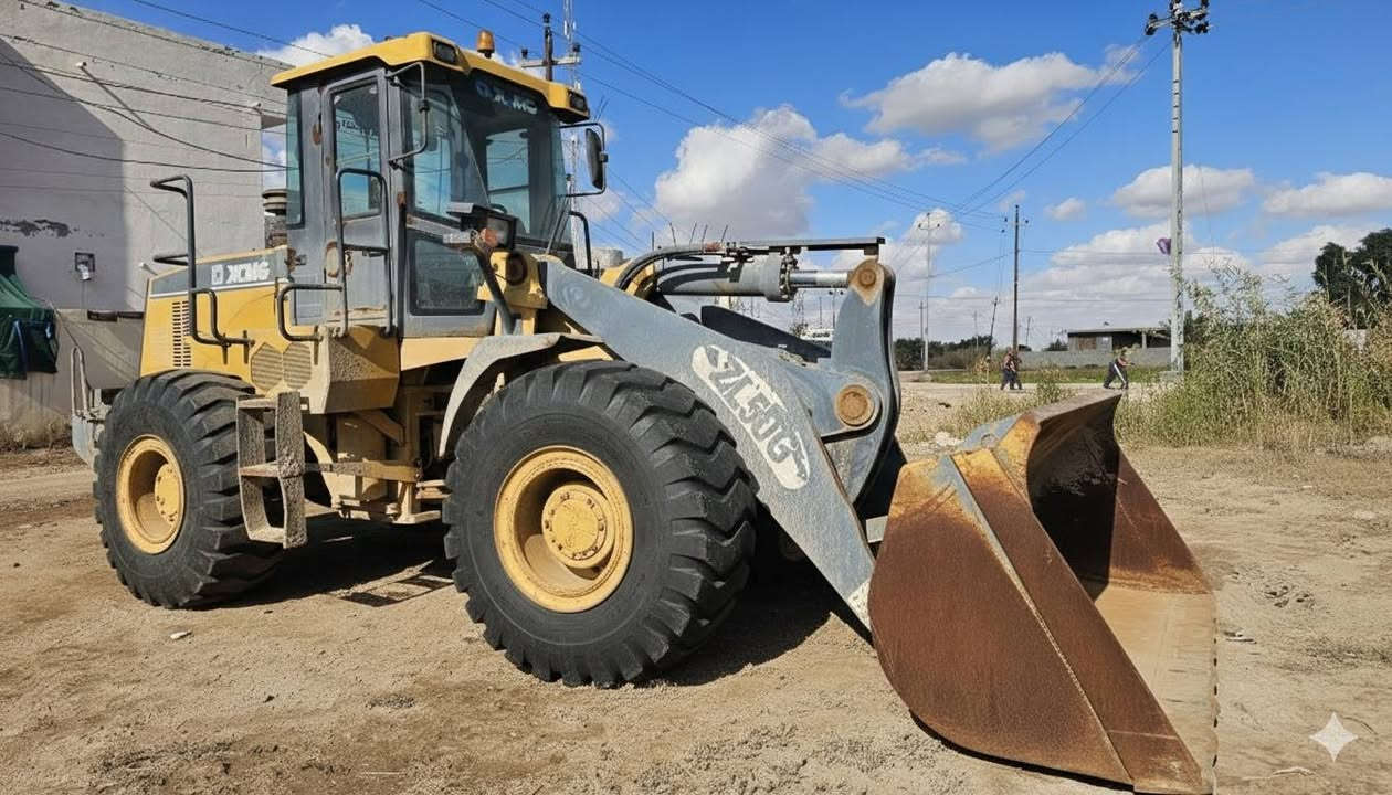 السلام عليكم
للبيع شفل صيني حجم 50 محرك وكير كتر مامفتوح مديل 2013 
***********
