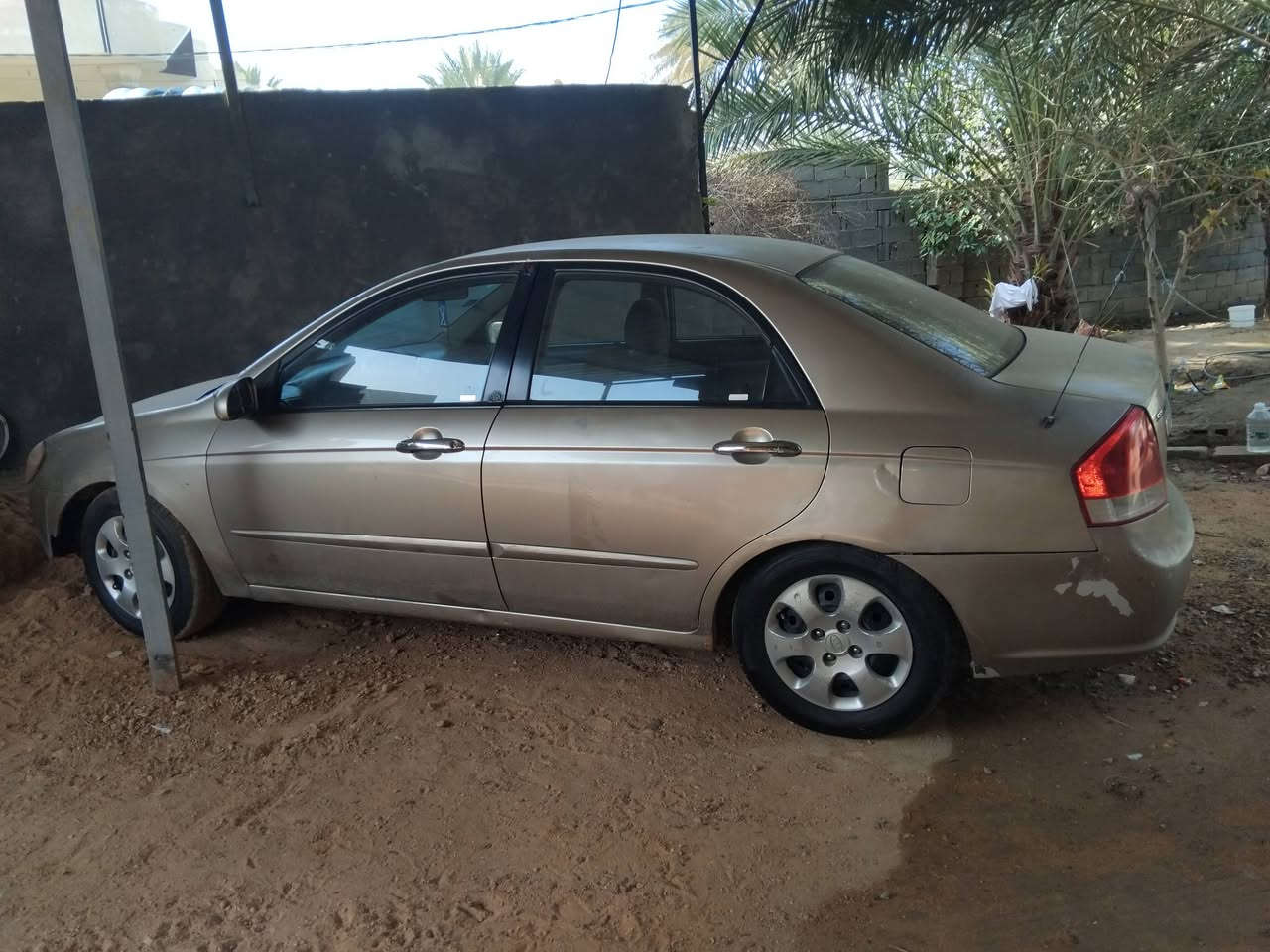 من رخصه الادمن
سياره سبكتره 2008 كير حداديه مكفوله بيه جراد قليل بيه مشكله بالمكينه فقط حسبت ورقتين تصليحه السياره باسمي رقم بغداد دولي المكان كربلاء مدينه سيد الاوصياء للاستفسار السعر 85وبيه مجال حك الجيه *********** ملاحظه بخصوص المكينه صعدت الحماوه
