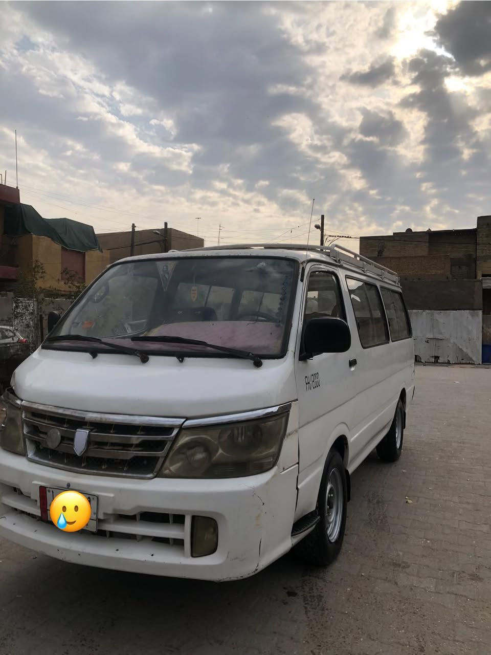 سلام عليكم كيه جنبي موديل 2007 سياره كلها جديده تعمير بيها مـטּ شريط وجوه اثر شخوط سياره بيها مكينه وكير ياباني ففتي اوتماتيك سياره تخم تاير جديد صدر جديد نص عمرمطلوبه غرامه وهيئة عل مشتري سياره تحويل مباشر بيها غرفه مال نيسان عاليه غرفتها مدوشمه جديد سياره بيها طخه موضحه بل صوره 
سعر 43 وبيها مجال الاستفسار رقم ***********
