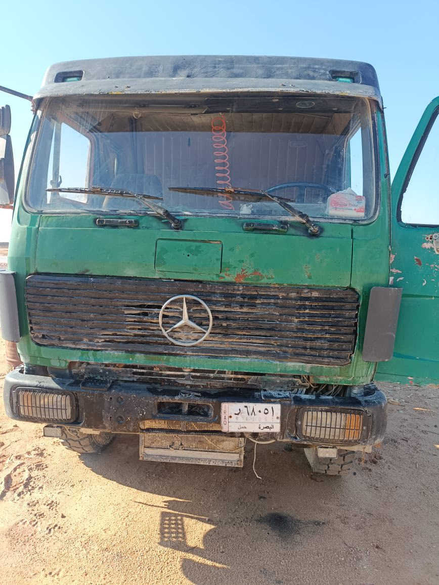 سياره جاهزه وتشتغل عل حجر كلاب عربانه الماني موديل 81 موجوده بل النجف ***********
