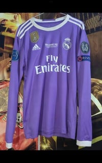 ملابس • ٤٥ قطعة