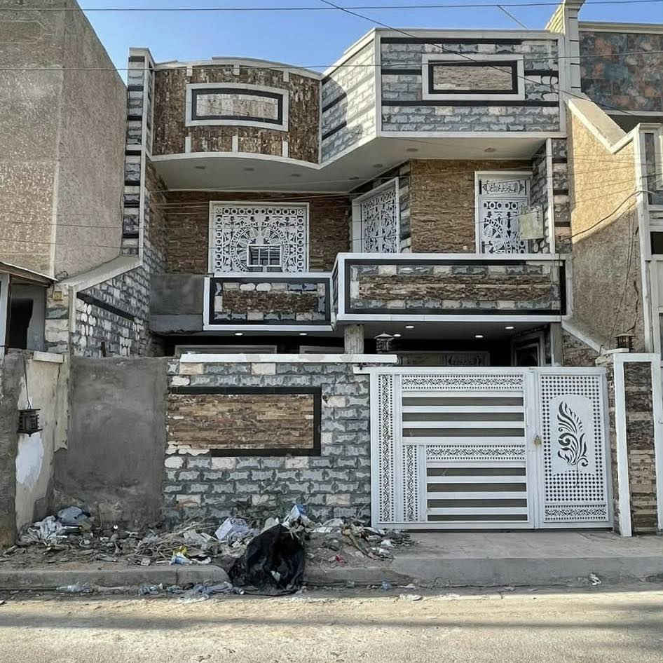 بيت للبيع المساحة150 متر الواجهه7.5  النزال 20
📍موقع ممتاز حي الجهاد الشارقة قرب اسواق الحسنين 
 
🔴 غرف نوم عدد4

🔵صاله 

🔴مطبخ

🔵صحيات 3

💸السعر 370 وبي مجال بسيط

الاستفسار واتساب ***********
