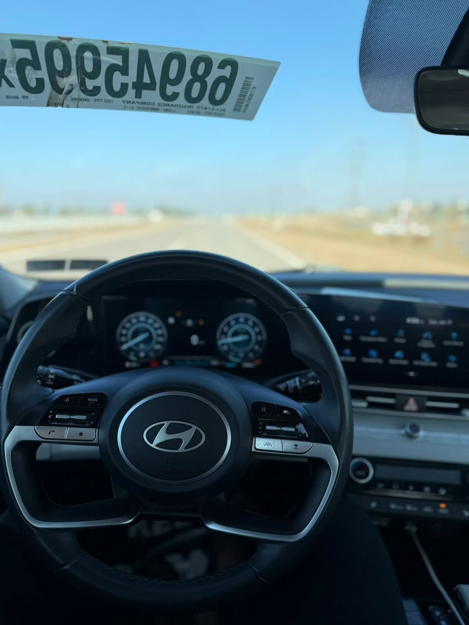 لمتد فول خمس كامرات داخل ابيض بعدهه بدون رقم مراوس با النترا او فورتي.  اقل منهه يصير فرق  ***********
