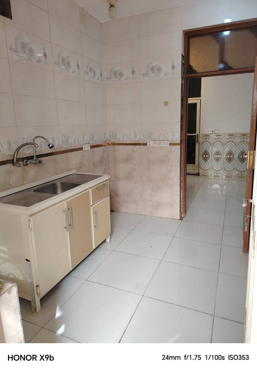 يوجد لدينا
مشتمل الإيجار

غرفة كلدور استقبال مطبخ مجمع صحيات

سعر الاجار 350 الف

حله حي الكفاءات خلف كراج الموحد

للاستفسار الاتصال على الرقم ***********
