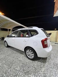 كيا كارنز ٢٠١٢ • فول مواصفات • ٧ راكب