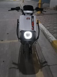 دراجه شحن نوع سكنس قديم دراجه 6بطاريات مصطر ملف 1500 نضام بارك نضام R ...