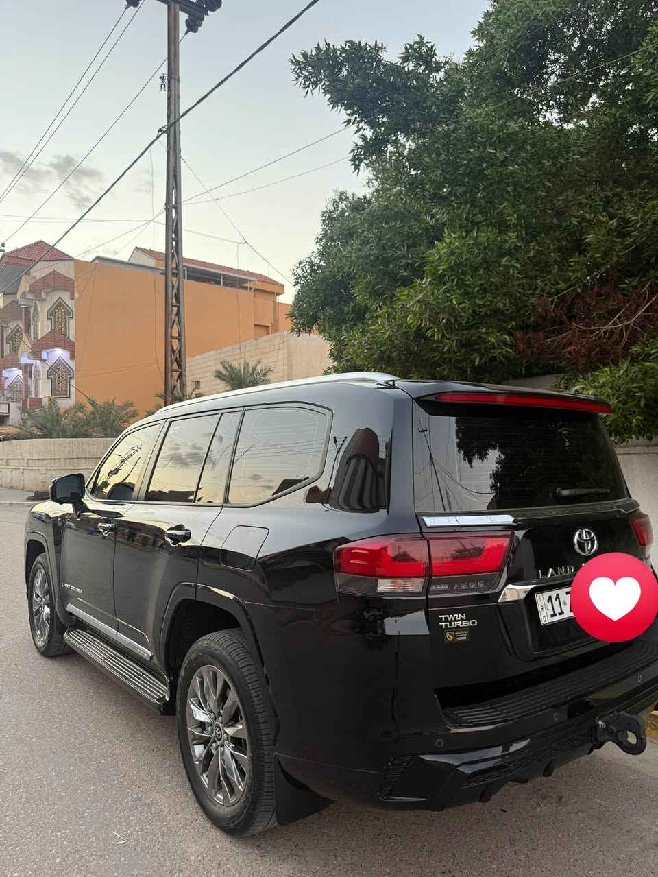 السلام عليكم لاندكروز بريمي 2024 GXRلمتدد توين تيربو لون اسود داخل بيجي ماشيه16الف مغلفة ppf كفالة عامة بعدها زيرو السعر 780ورقة مكان السيارة بصرة استفسار *********** رجائن المو شراي لا يتصل ويكسر بل سياره
