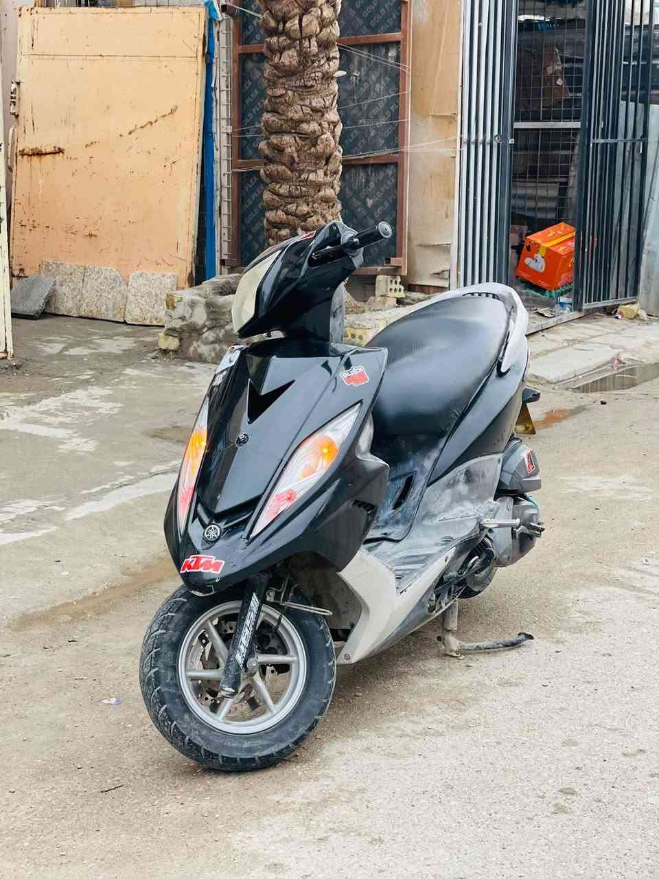 سلام عليكم دراجه جيدي ار البيع دراجه نضيفه بس شغله وحده بيهه والفات بس دراجه نضيفه محرك نضيف مو كايمه بس ولفات رايدله سعر 650وبيه مجال حك جيه العنوان الغزاليه ***********
