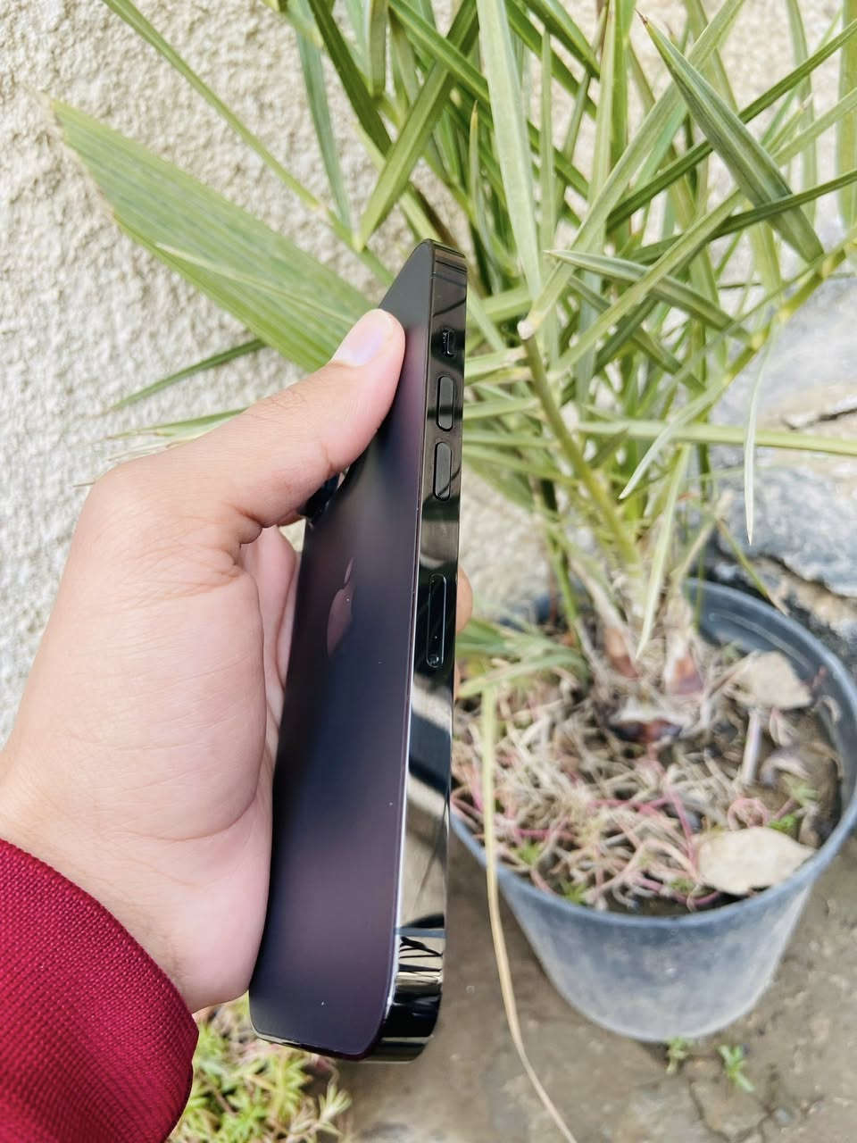 ايفون 14 برو ذاكره 128 بطارية 80 عربي شرق أوسط وتر كله شغال ومابي اي خلل قفله 590 الف مكاني بغداد ابو غريب ***********
