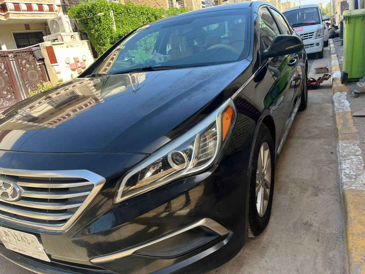 سوناتا ٢٠١٧ للبيع
حادثها كما موضح بالصوره وارد امريكي 
٢٤٠٠ 
كفاله كير ومحرك وتبريد
ثلاث انظمه قياده 
تحكم ستيرن وشاشه 
سياره مال جنايه 
السعر ١١٥ 
للاتصال ***********
مكانها بغداد
