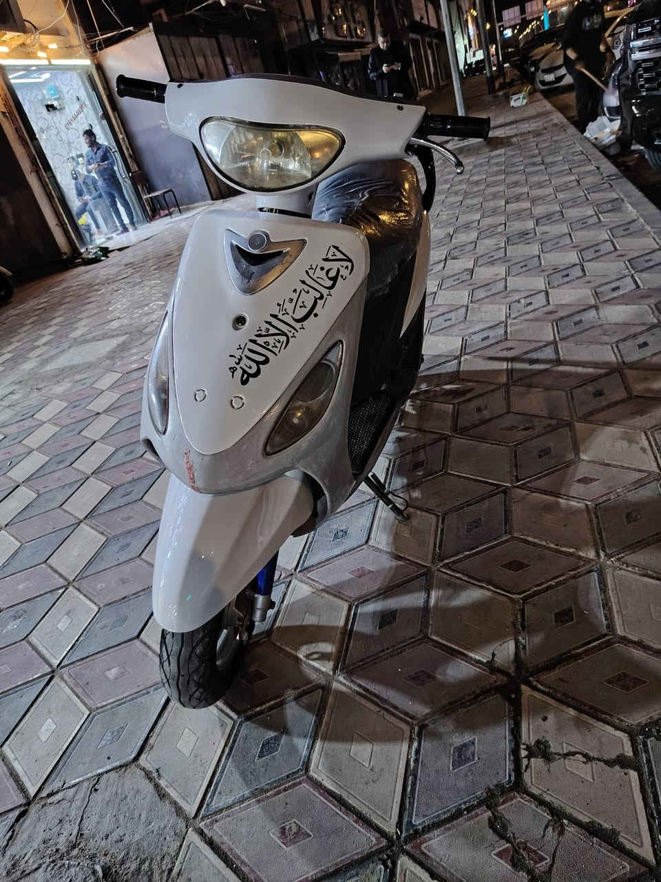 سلام عليكم دراجه ماكس منغولي مكينه 49 بلاد ما مفتوحه كهربائيات كامله سلف هند السعر 600 وبيها مجال  ***********

