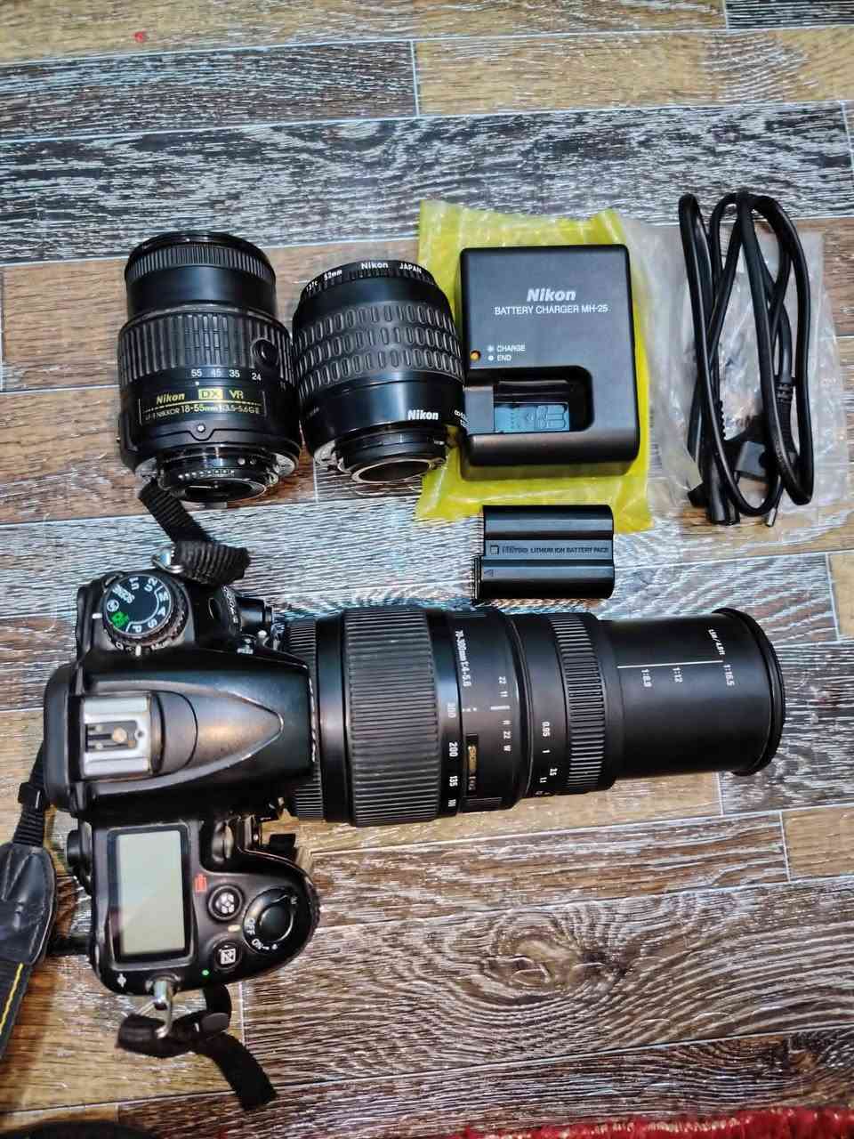 السلام عليكم كاميرا للبيع
نيكون D7000
وياها 3 عدسات
70-300
18-55
نيكور 24-70 بيها غواش

بطارية
شاحنة
الكاميرا نظيفة مابيها نقص سعرها 500 وبيها مجال مكاني ناصريه ماعندي توصيل


**إذا كنت صاحب هذا الإعلان وتريد حذفه لأي سبب، رجاءا أرسل رسالة إلى الدعم الفني**