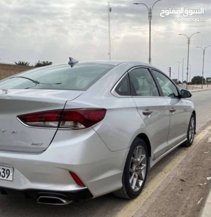سوناتا 18 سبورت للبيع تحويل مباشر  فول مواصفات ميحتاج اعدد معروفة الفول وسبورت مكاني كوت 
الخاص موجود


**إذا كنت صاحب هذا الإعلان وتريد حذفه لأي سبب، رجاءا أرسل رسالة إلى الدعم الفني**
