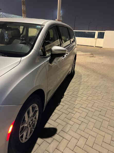 السلام عليكم 
كرايسلر باسيفيكا 2023 تورنك L كفاله من الضربه والصبغ 
وأرد امريكي ضررها تقرير تعمل وتسير 
تمت اعاده الكهربائيات ب 2000  دولار عند ورشه المهندس 
فول مواصفات عدا الفتحه بيبان شفط صندوق كهربائي 
ماشيه 58 ميل رقم بغداد الدولي تحويل ثاني يوم 
السعر. 240  وبيها مجال 
الهاتف***********
***********
