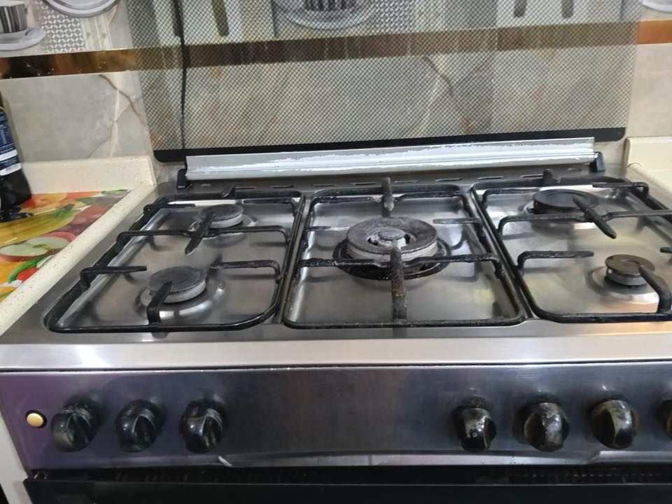 طباخ كريازي شغال بيع
مستعجل 150 الف شغال 
كلشي بي 
***********
