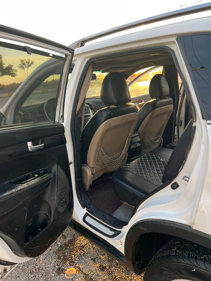 سورينتو 2014 خليجي 
 السيارة صبغ عام  جاهزه من كلشي 
محرك السياره 4 استندر  
السيارة  بصمه  
فول مواصفات 
7 راكب سياره عائلية حلوه 
للأستفسار 
***********‬
‭٠٧٧١ ١٤٥ ٧٠٤٥‬

السعر 115بيه مجال حك الجيه
