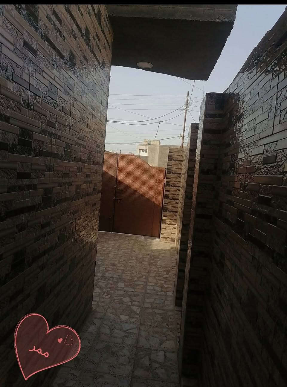 مجمع فدك من جهت المشتل قريب علشارع  المساحه 130 طابق واحد  السعر55  ***********
