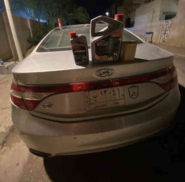 سلام عليكم 
ازيرا 2013 وارد امريكي محدث بجم 2016 سنوية وهزة 2025/8/32 جديدة والرقم الجديد 
فول مواصفات للأخير ماشية 126 mil كير محرك اني اكفلكياهن شكد متريد 
تبريد تدفئة مقاعد امامي خلفي 
بنوراما 
مكينة v6 3300 gdi 
سستم صوت انفنتي 
بردة وية ال R تصعد وتنزل بلادي 
حساس خلفي بلادي + كاميرا شاشة بلادية 
عدسات led + كشافات دعامية led محدث بالكامل 16
ميموري خزن مقاعد 
باقي المواصفات لا حاجة للذكر لان الازيرا مواصفاتها هواي البقيات معروفة 
حادث السيارة بالعراق جامغ واقل نص الباب 
حادث امريكا باب الصدر فقط 
والبنيد جارد ومصبوغ يعني 4 قطع 
السعر 112 ورقة وبي مجال 
هذا رقمي للأسفسار *********** 
والي عندة مراوس بسيارة اقتصادية سني ما سني اراوس اذا نضيف
