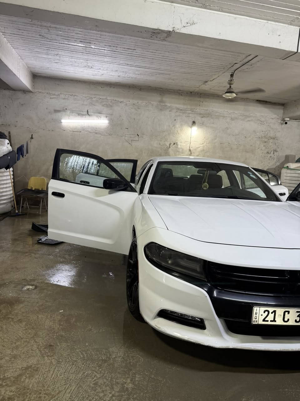 جارجر sxt  موديل ٢٠١٨ ماشيه ٩٠ 
تخم تايرات جديد / دسكات / فلنجات / سياره استخدام شخصي 
بدون حادثه / بدون ايرباك / سياره فقط جاملغ سكن كلير امريكا بدون معجون وبدون فتح براغي شرط / 
السعر ٢٢٧ وبي مجال / سنويه جديده / وباسمي سياره شرط تحويل  
مكان السياره / ديالى خانقين 
***********
