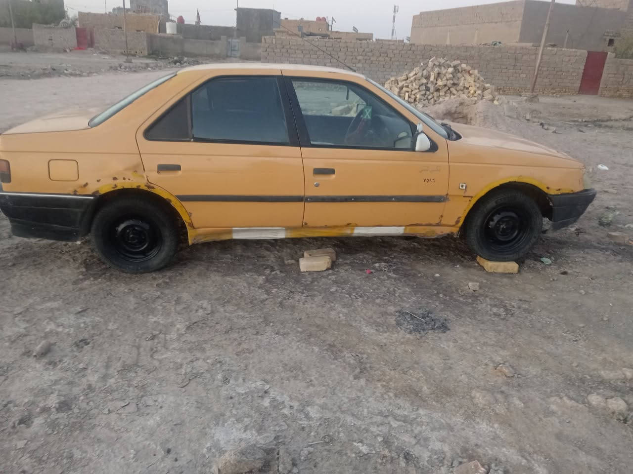 سلام عليكم سياره للمراوس ابسيبه رقم مثنه مكاني سماوه الخضر بس مكاتبه سيارة شقاله كير مكينه *********** هاذه رقمي
